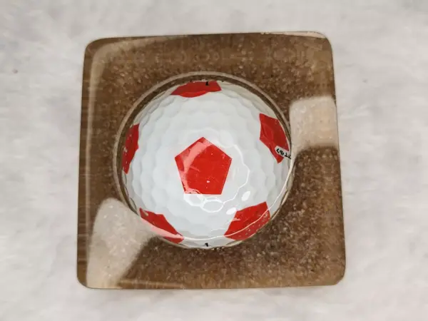 Golfový míček v písku - Image 3